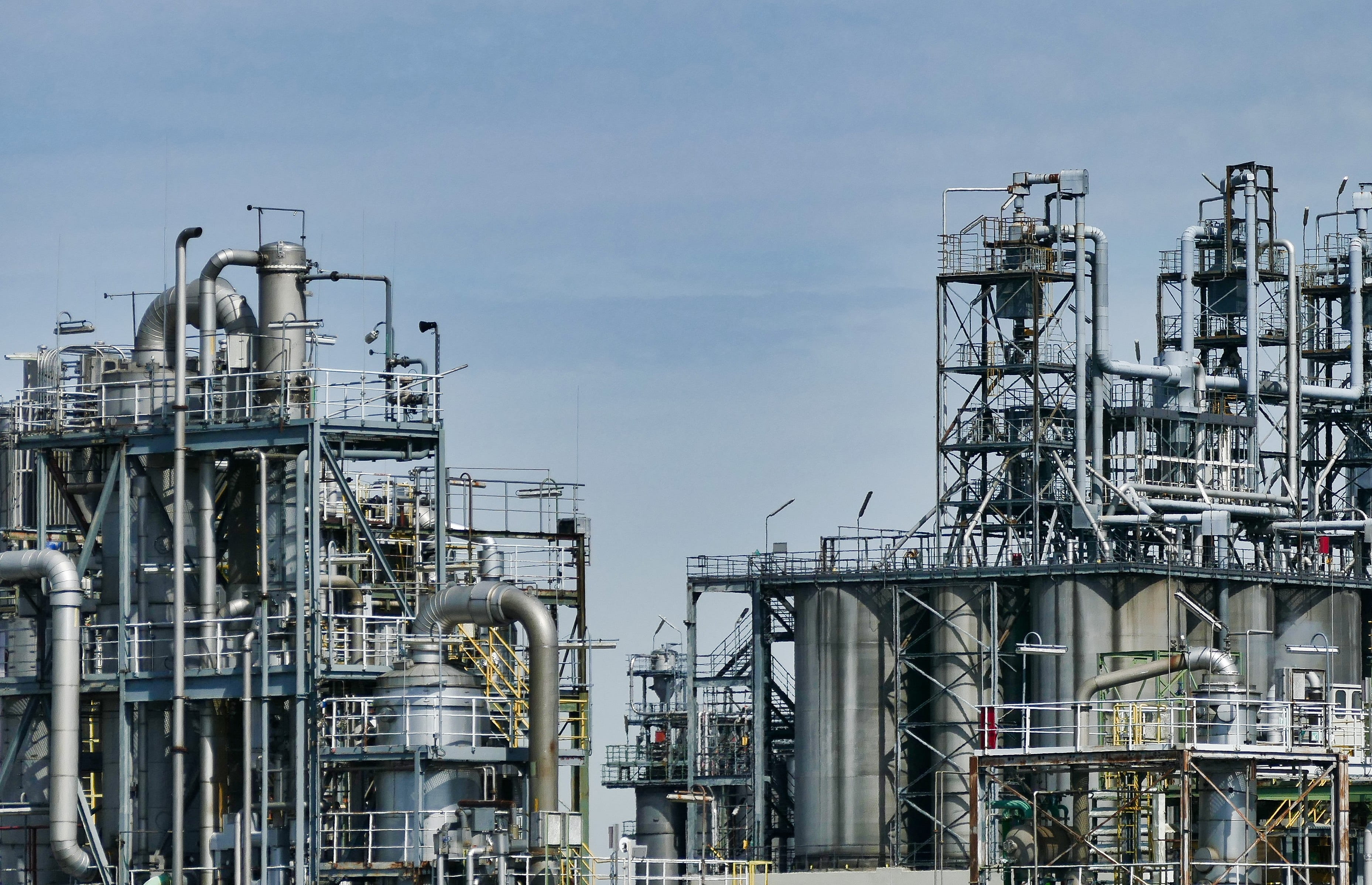 Metalworking fluid additives